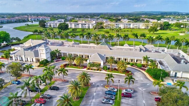 Building Photo - 4502 Martinique Way