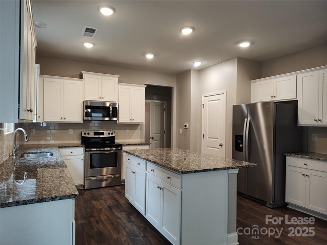Building Photo - 9415 Segundo Ln