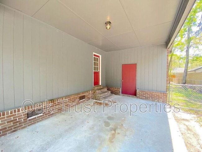 Building Photo - 1227 Mathis Ferry Rd