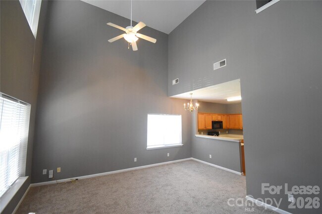 Building Photo - 2849 Summergrove Ct