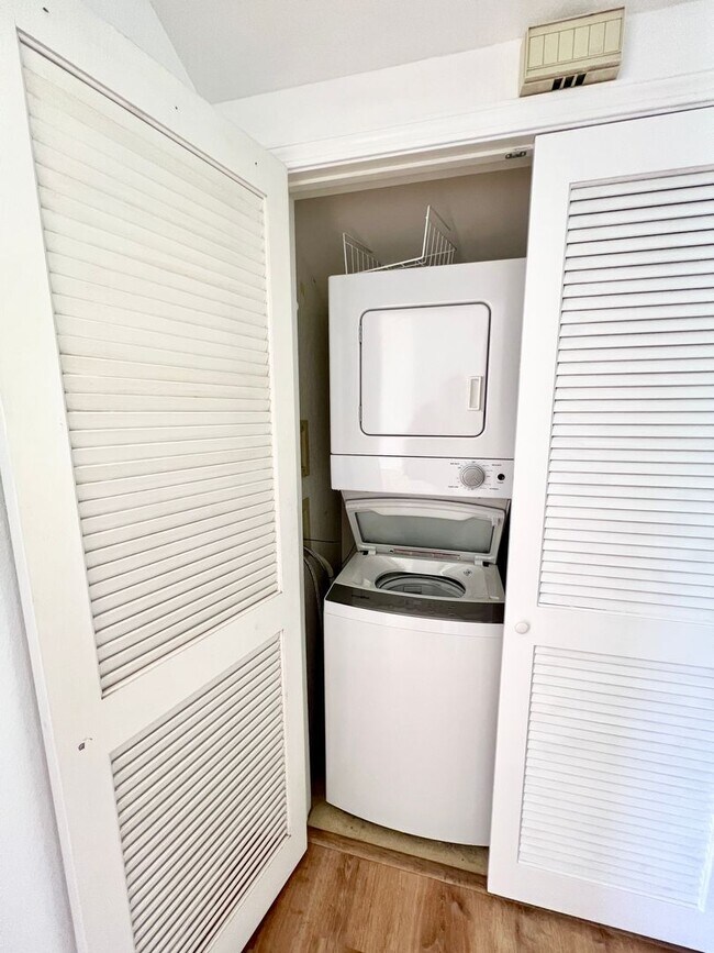 Building Photo - Long-Term Rental – 2 Bedroom, 2 Bath Condo...