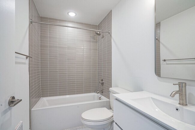 Building Photo - 2654 Coral St