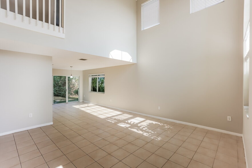 Building Photo - 9079 SW 157th Ct