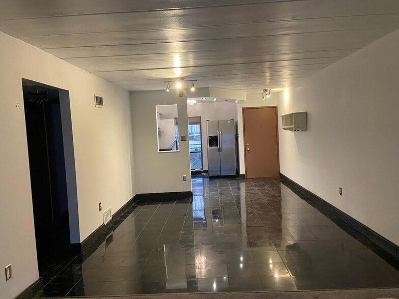 Building Photo - 2034 Swallow Hill Rd