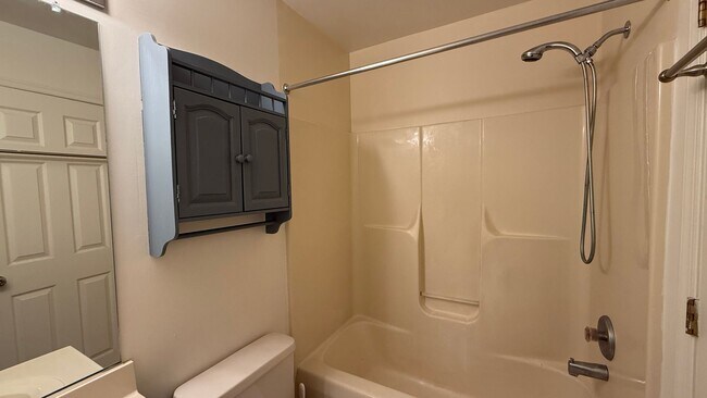 Building Photo - 3 Bedroom Rambler in Spotslvania