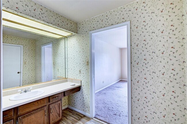 Building Photo - 2610 Princess Ln