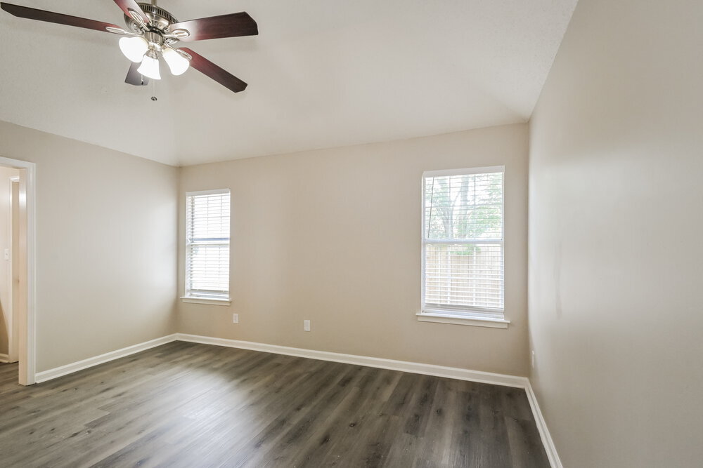 Building Photo - 6955 Gallop Dr
