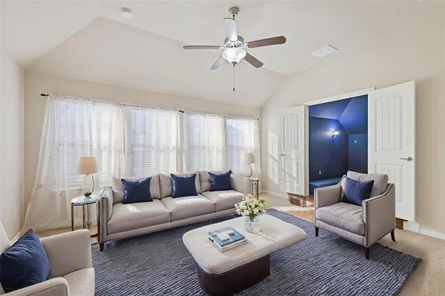 Building Photo - 348 Prairie Ridge Ln