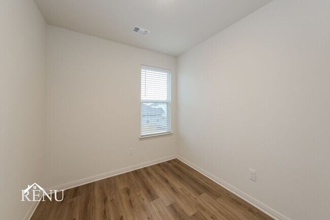 Building Photo - Coming Soon!