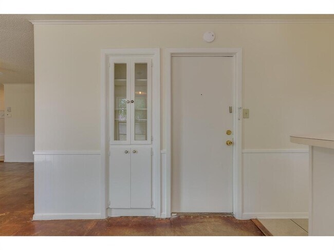 Building Photo - 3406 Norwood Hill Rd