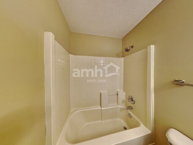 Building Photo - 5224 Ridgefalls Way