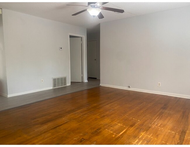 Building Photo - 1513 Berkshire St