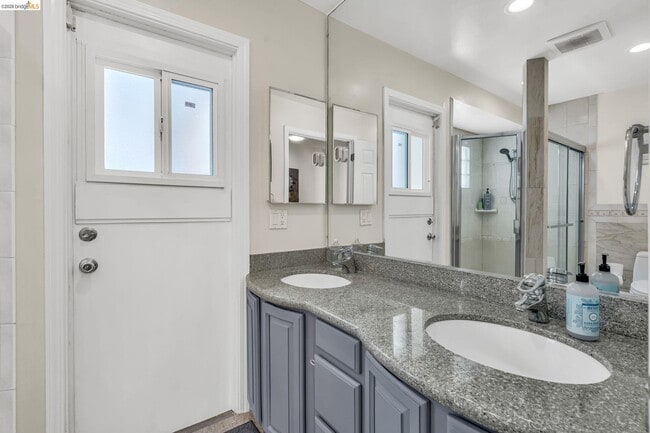 Building Photo - 277 Hidalgo Ct