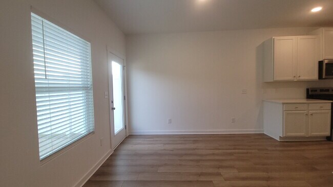 Building Photo - Section 8 Welcome!! "Chic Comfort Awaits: 3-Bedroom Haven with Granite Elegance in Huntsville"