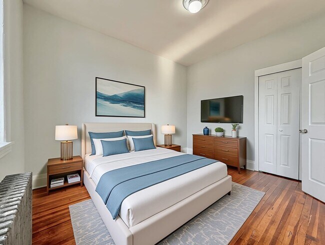 Building Photo - 581 59th St