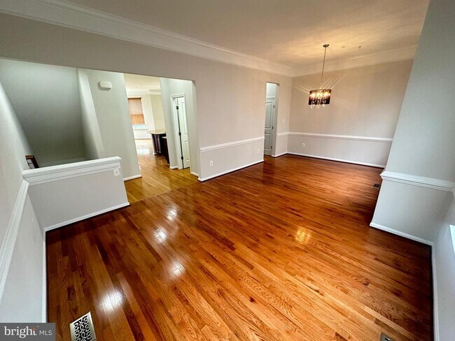 Building Photo - 13200 St James Sanctuary Dr