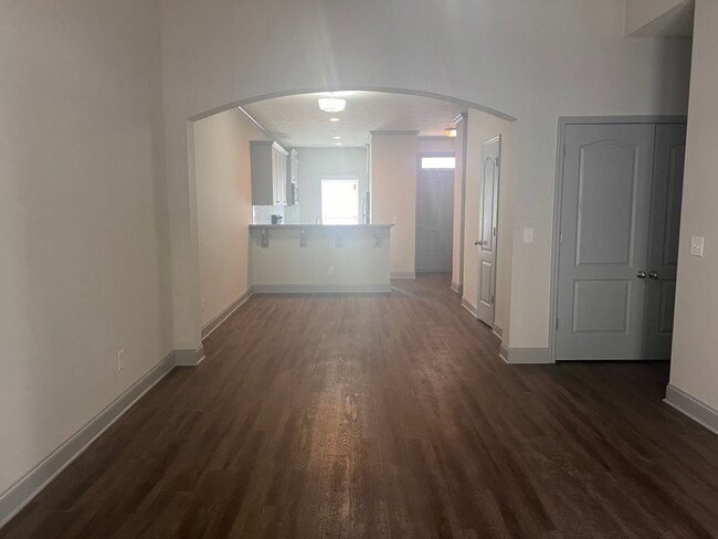 Building Photo - 721 Buddy Ct