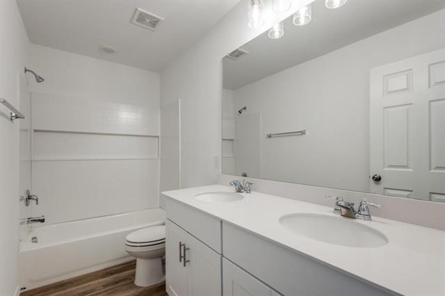 Building Photo - 1002 Cinnabar Wy