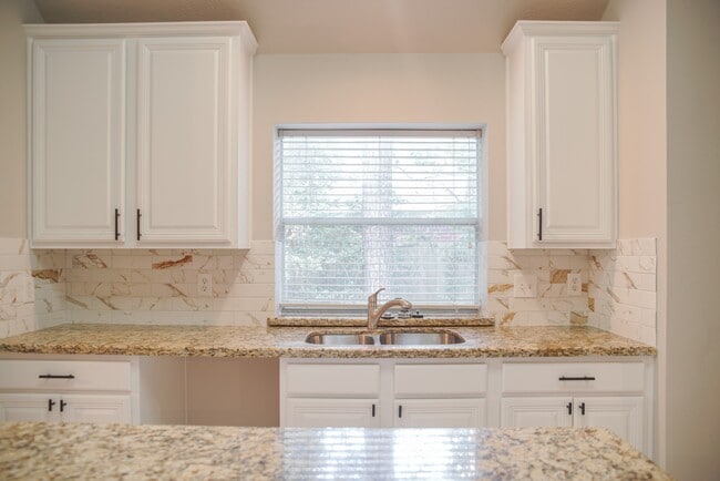 Building Photo - 91 N Willow Point Cir