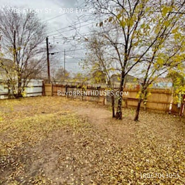 Building Photo - 2708 Emory St