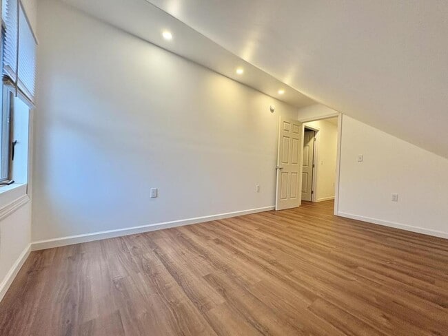 Building Photo - 47 Garrison St