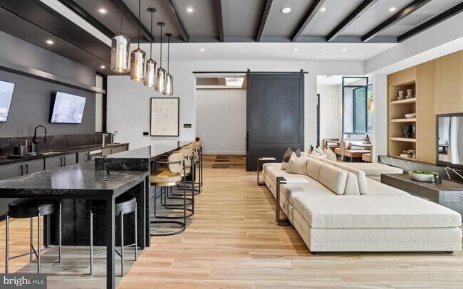 Building Photo - 4851 Ellin Rd