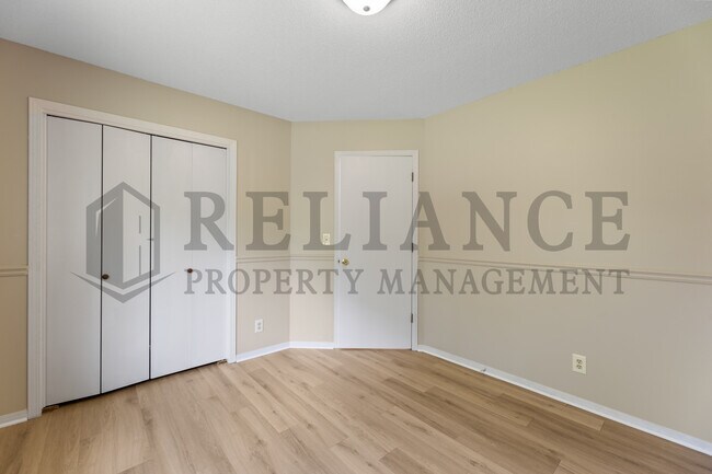 Building Photo - 6534 E 39th Ct N