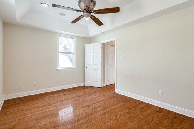 Building Photo - Four Bed Point Breeze Home