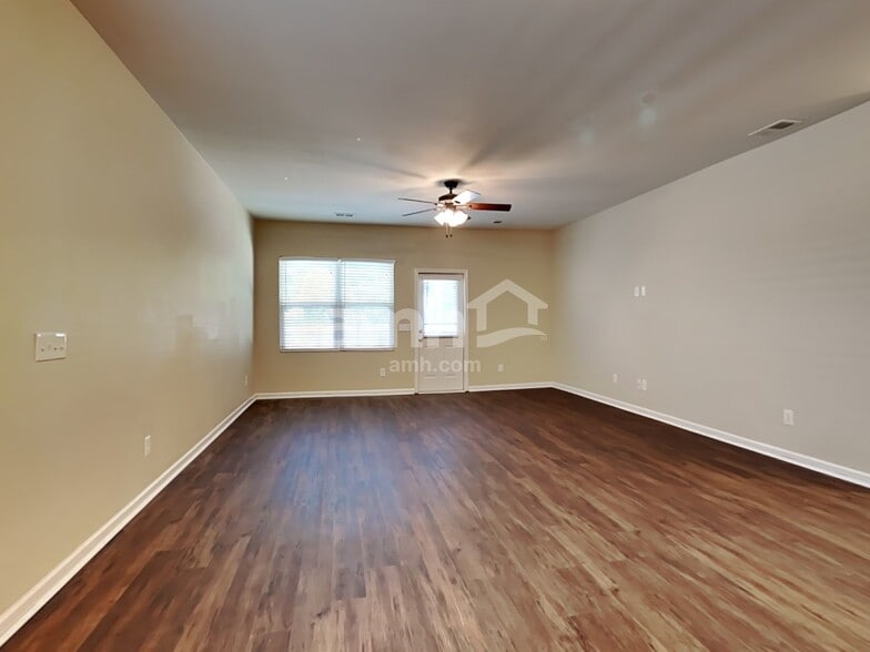 Building Photo - 266 Decatur Dr
