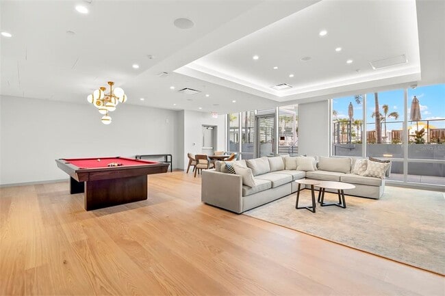 Building Photo - 400 Central Ave