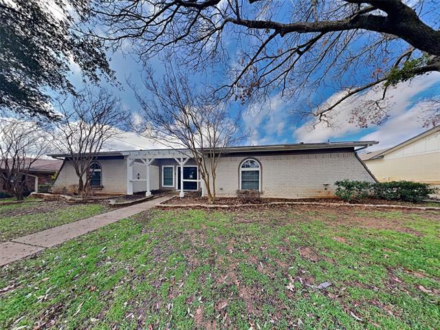 Primary Photo - 1505 Wade Dr