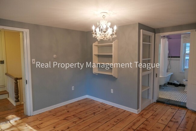 Building Photo - Dream home in Altamont
