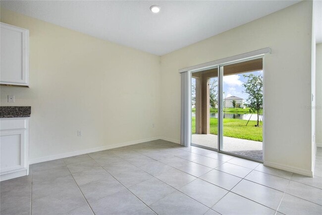 Building Photo - 652 Greymount St