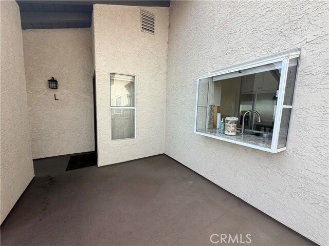 Building Photo - 48 Corniche Dr