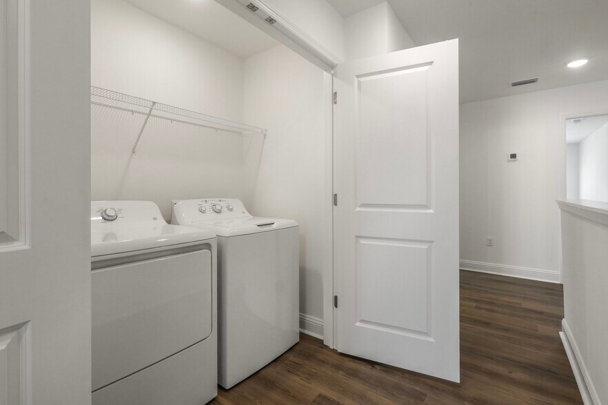 Building Photo - 3658 Meadow Vista Ln