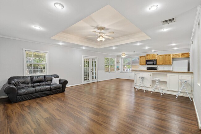 Building Photo - 4823 Blue Heron Dr
