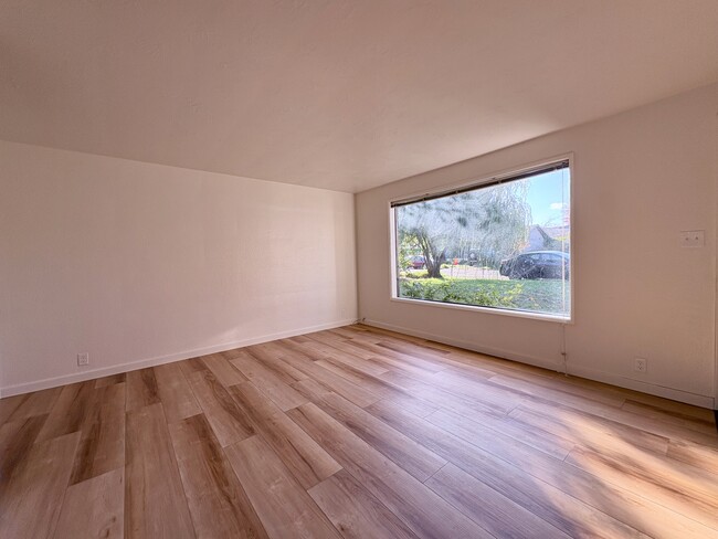 Building Photo - 2835 Pearl St