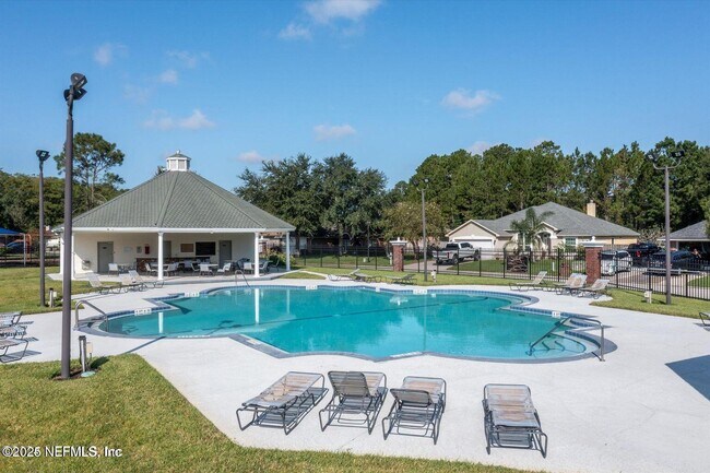 Building Photo - 12082 Brandon Lake Dr