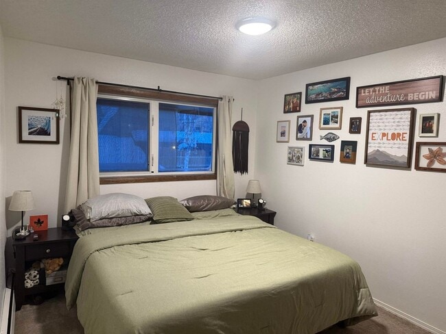 Building Photo - Century 21 Gold Rush - 2 Bed / 1 Bath Condo – West Fairbanks