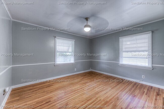Building Photo - For Lease | Tulsa | 3 Bedroom, 1 Bath | $1...