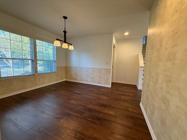 Building Photo - *Welcome to Your New Home in Cobble Shores...