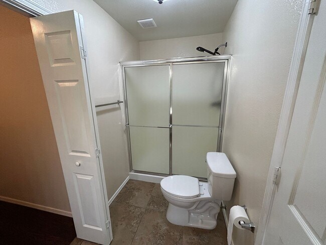 Building Photo - 16265 N 138th Ave