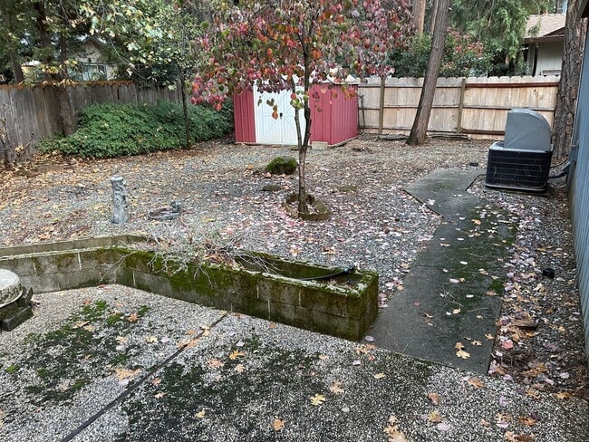 Building Photo - Magalia 2 bed 2 bath home with bonus room. Attached garage, private backyard