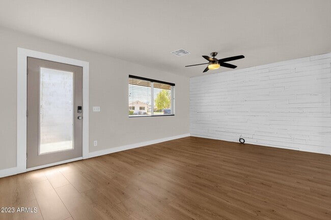 Building Photo - 7408 E Beatrice St