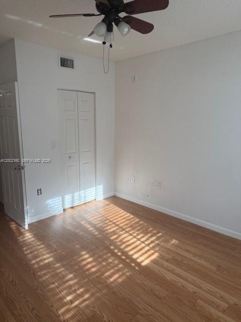 Building Photo - 8070 N Nob Hill Rd