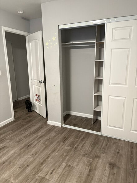 Building Photo - 8653 Danridge Dr