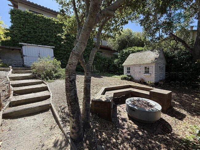 Building Photo - Adorable Three Bedroom Downtown Carmel-by-...