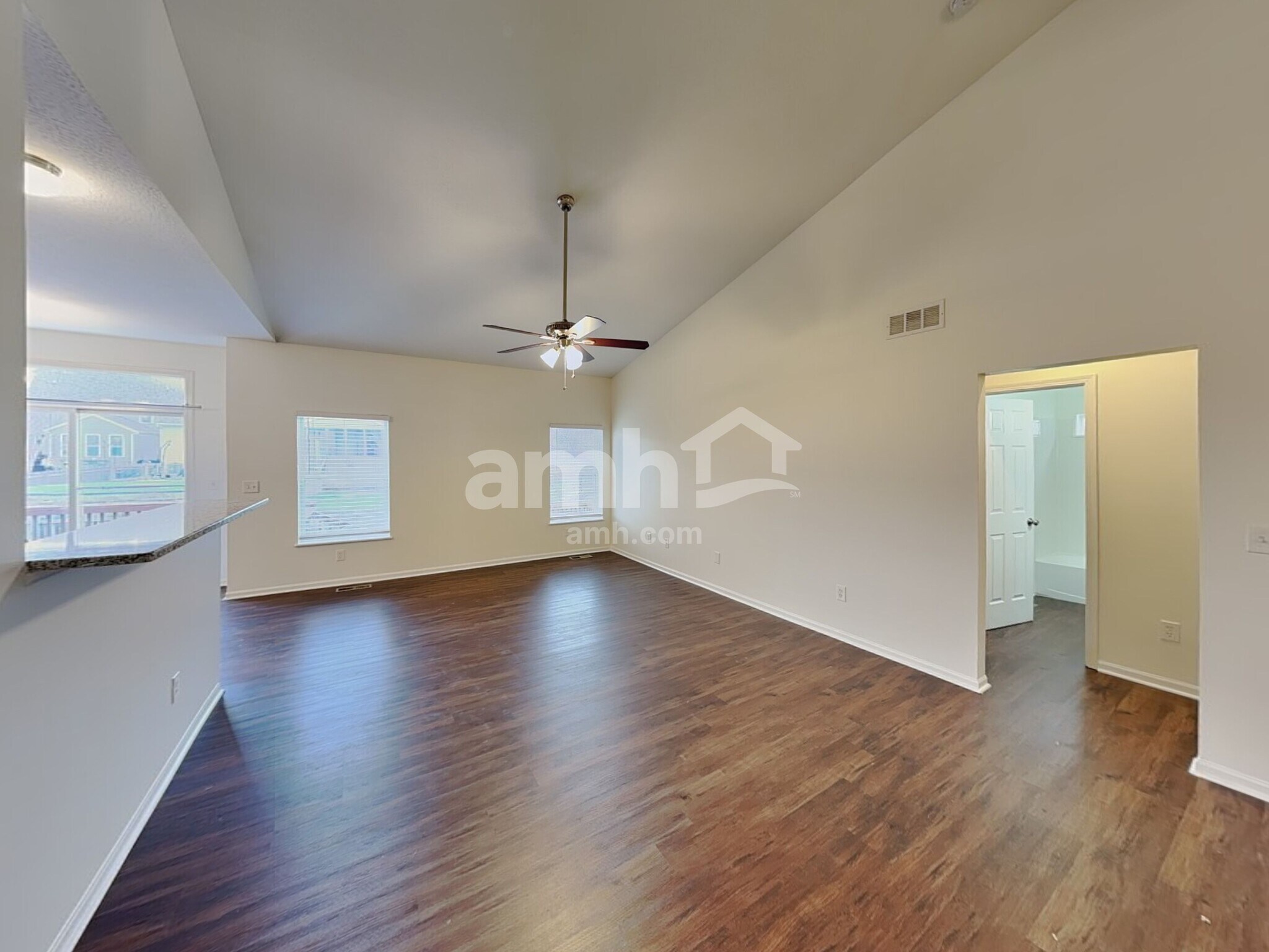 Building Photo - 210 Cherry Tree Ln