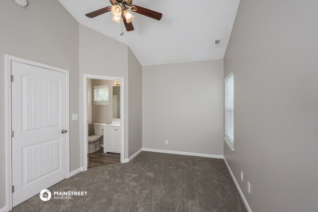 Building Photo - 2500 Emma Katherine Ln