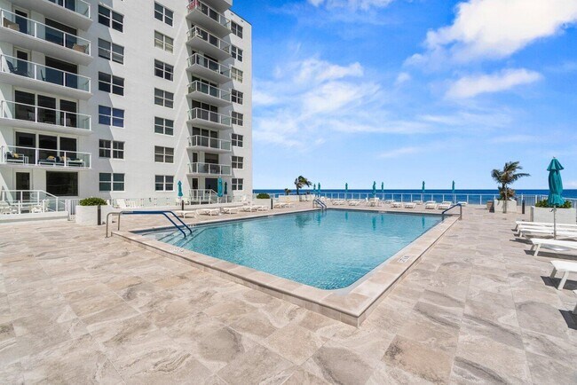 Building Photo - 3450 S Ocean Blvd